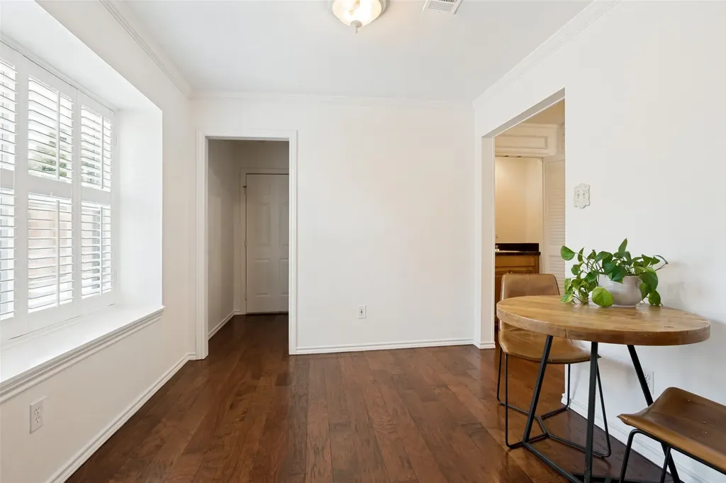 1005 De Pauw Drive Arlington TX 76012