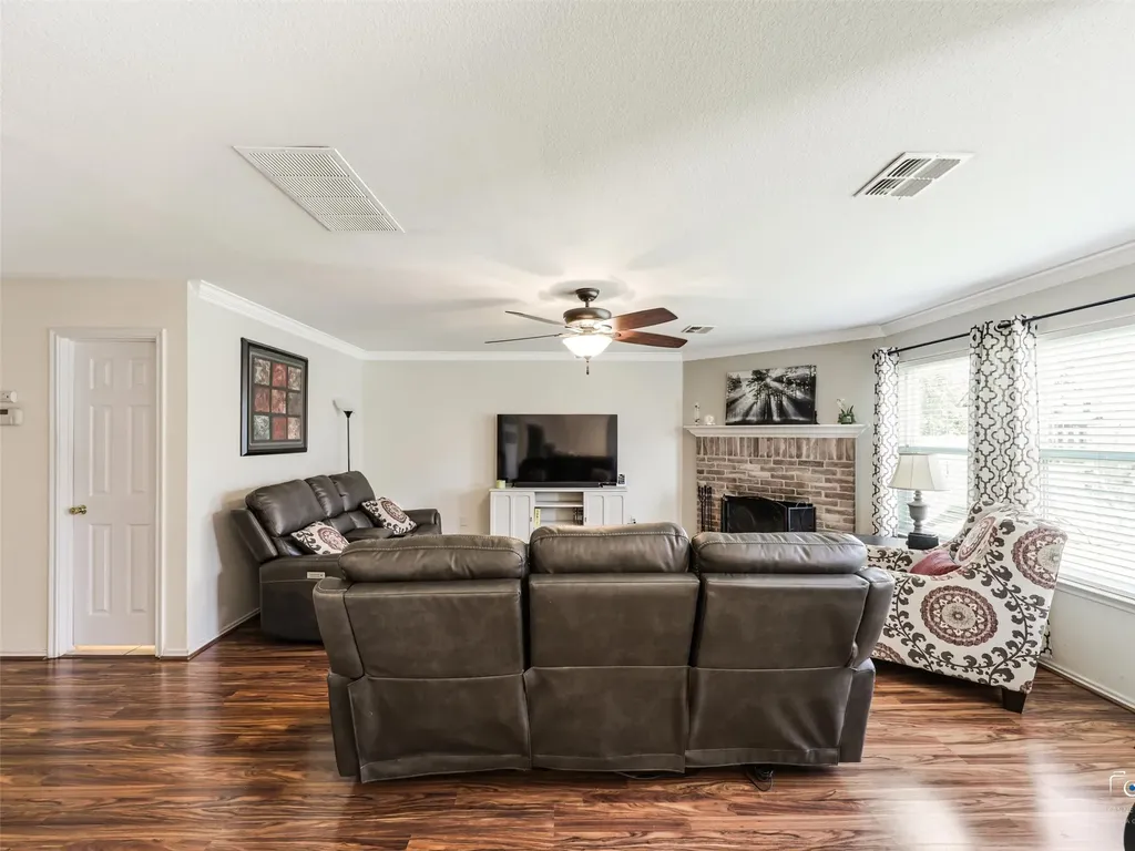 1609 Timberline Lane Sherman TX 75092