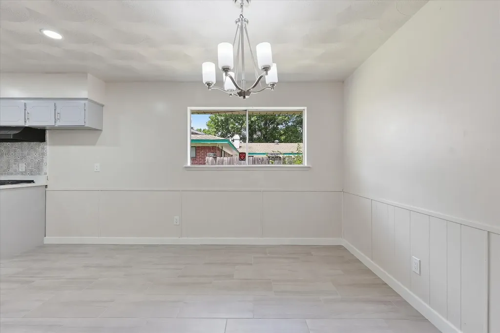 3301 Hillsdale Lane Garland TX 75042
