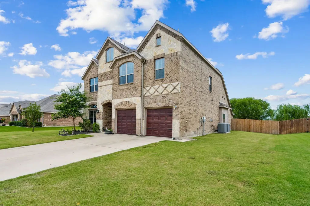 127 Hillcrest Way Crandall TX 75114