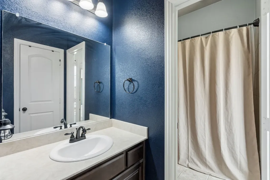 127 Hillcrest Way Crandall TX 75114
