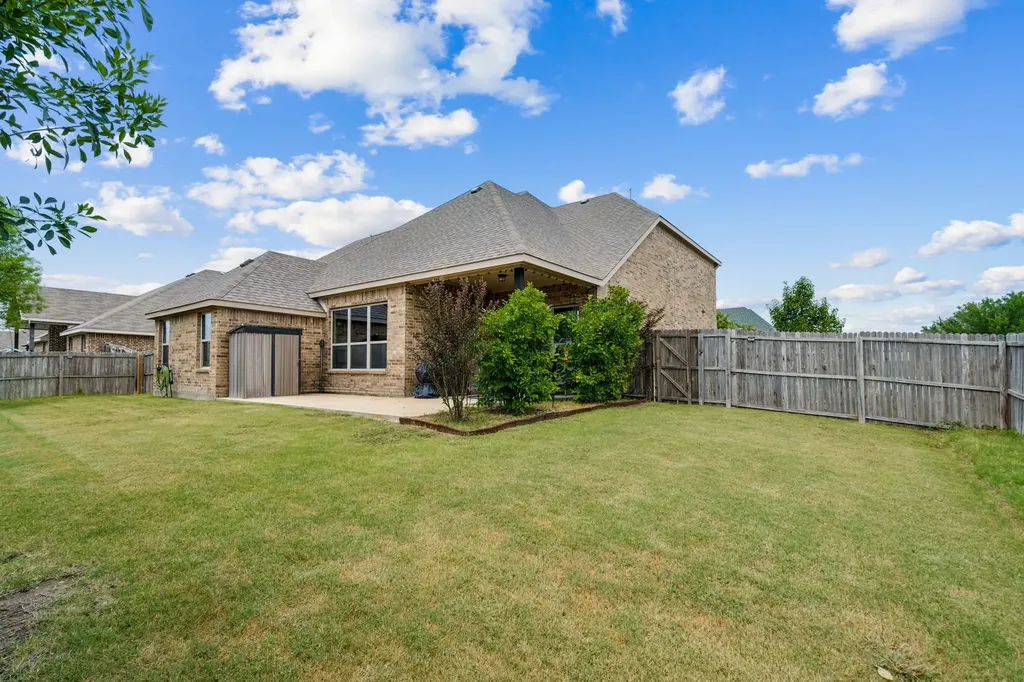 127 Hillcrest Way Crandall TX 75114