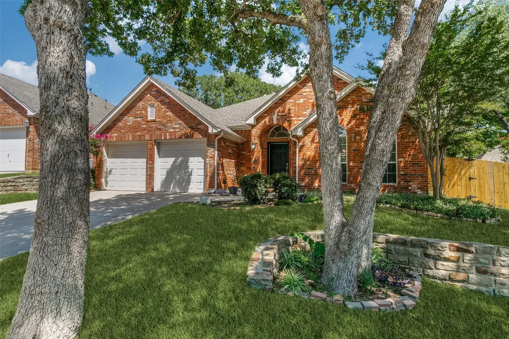 2203 Vista Court Corinth TX 76210