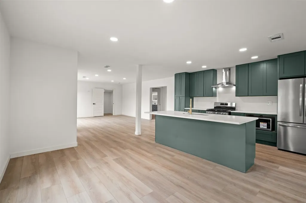 3134 W Jefferson Boulevard Dallas TX 75211
