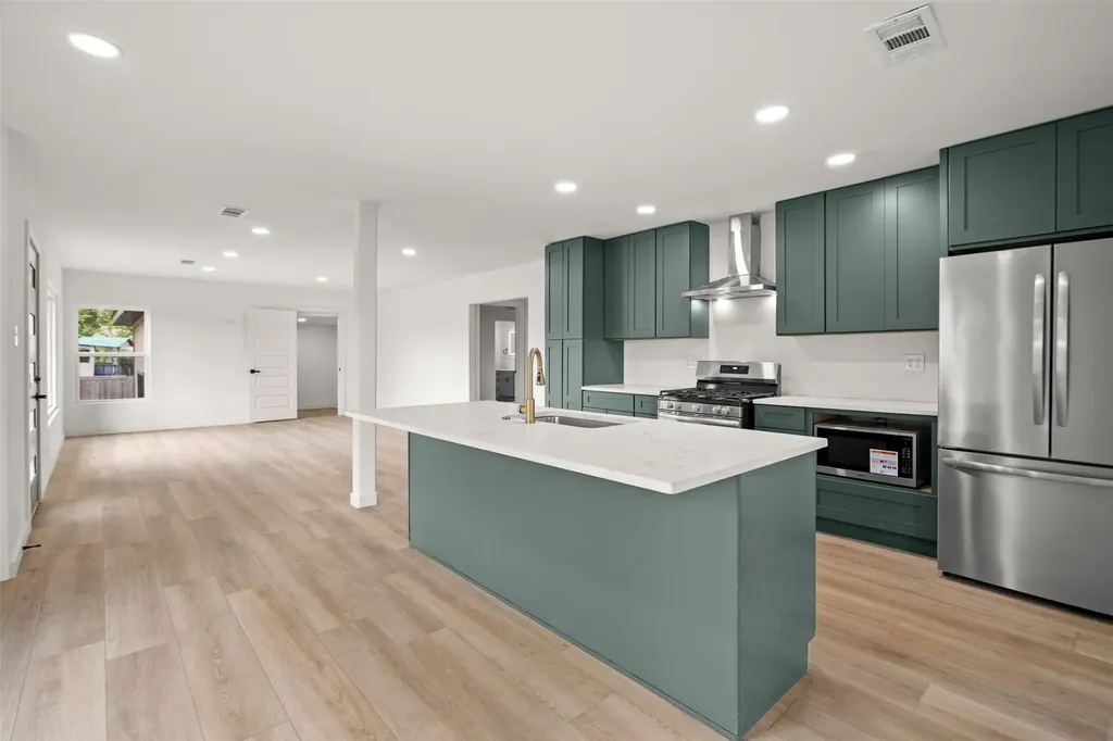 3134 W Jefferson Boulevard Dallas TX 75211