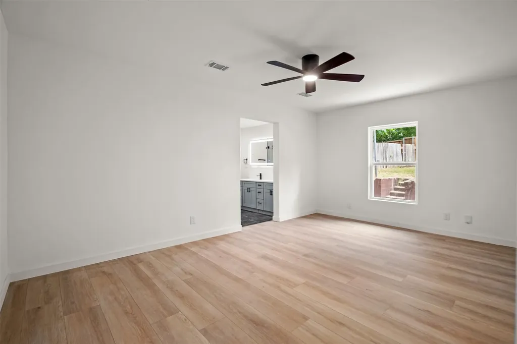 3134 W Jefferson Boulevard Dallas TX 75211
