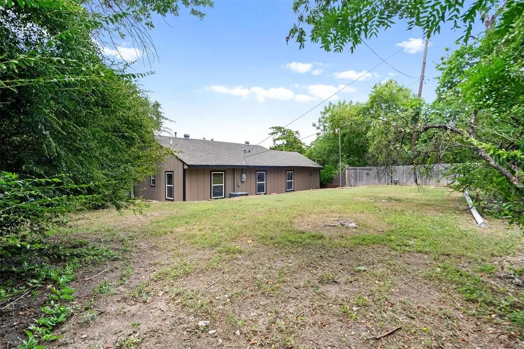 3134 W Jefferson Boulevard Dallas TX 75211