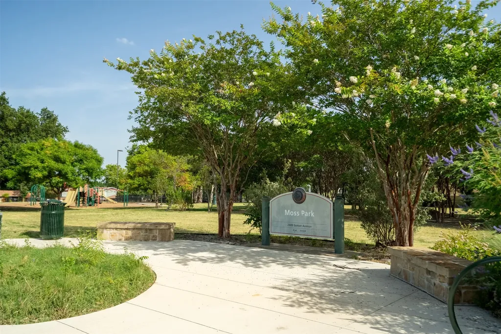 3134 W Jefferson Boulevard Dallas TX 75211