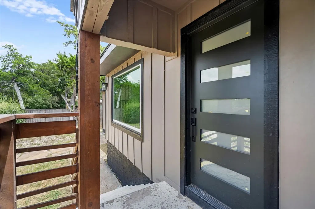 3134 W Jefferson Boulevard Dallas TX 75211
