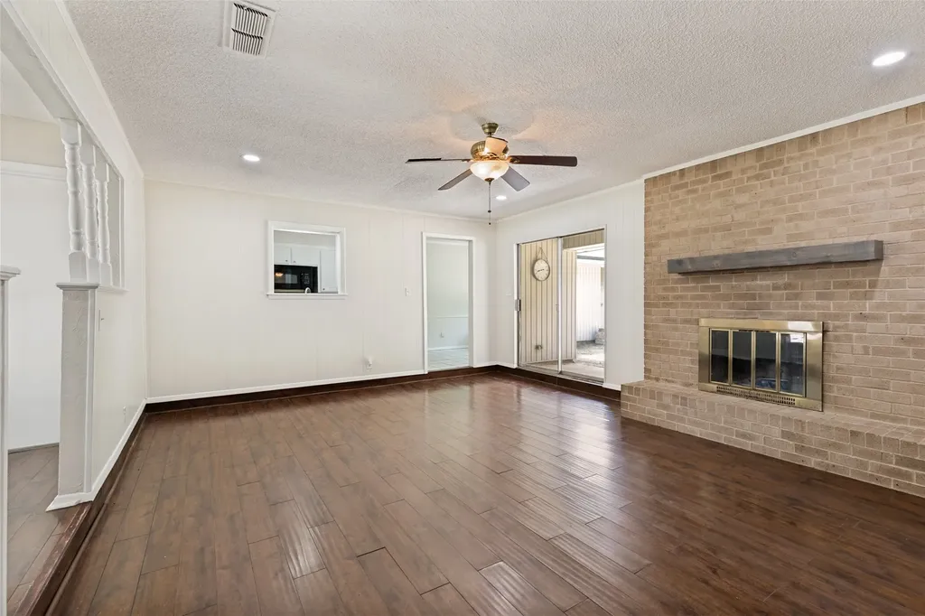 6737 Fair Meadows Drive North Richland Hills TX 76182