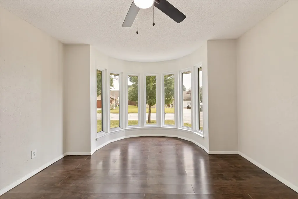 6737 Fair Meadows Drive North Richland Hills TX 76182