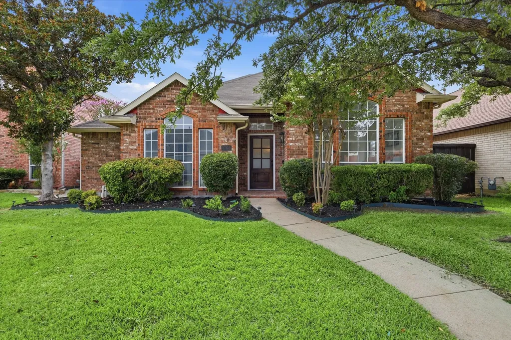 1760 Blackstone Drive Carrollton TX 75007