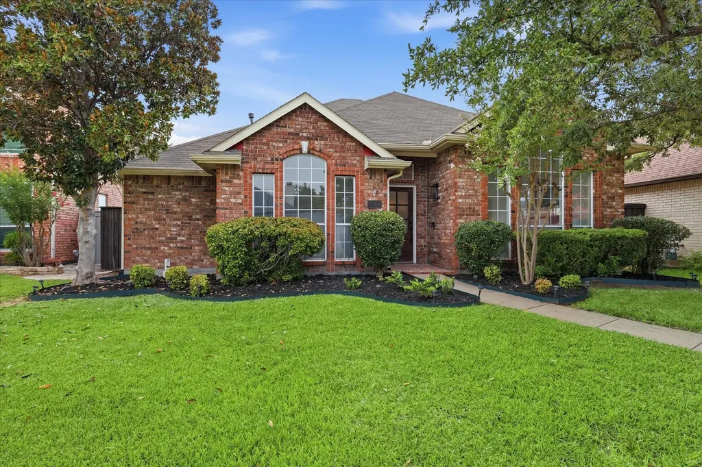 1760 Blackstone Drive Carrollton TX 75007