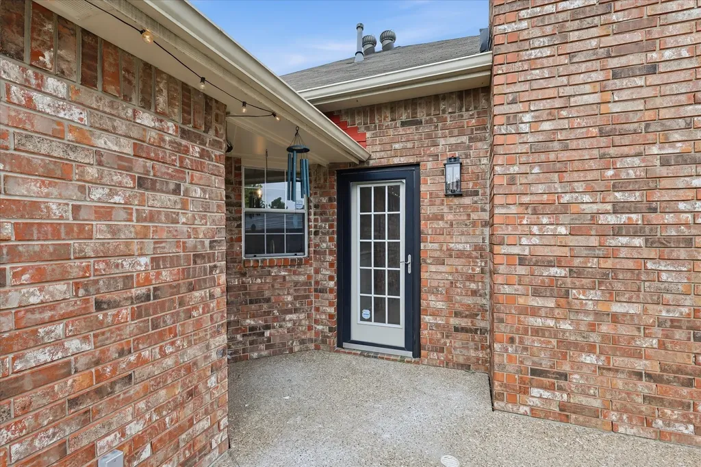 1760 Blackstone Drive Carrollton TX 75007