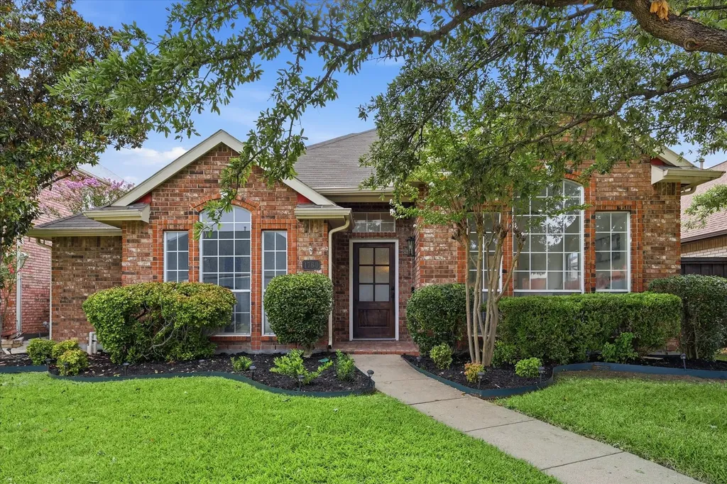 1760 Blackstone Drive Carrollton TX 75007