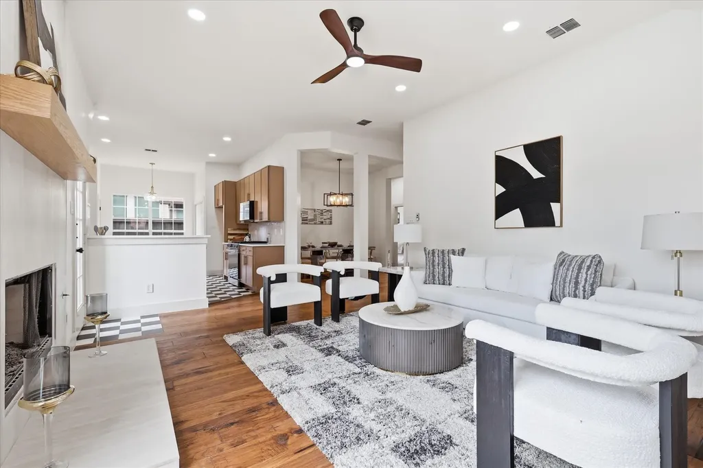 1760 Blackstone Drive Carrollton TX 75007