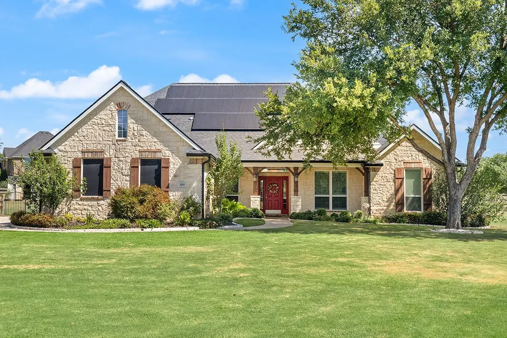 8101 Oak Creek Lane Denton TX 76208