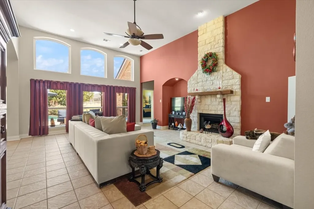 8101 Oak Creek Lane Denton TX 76208