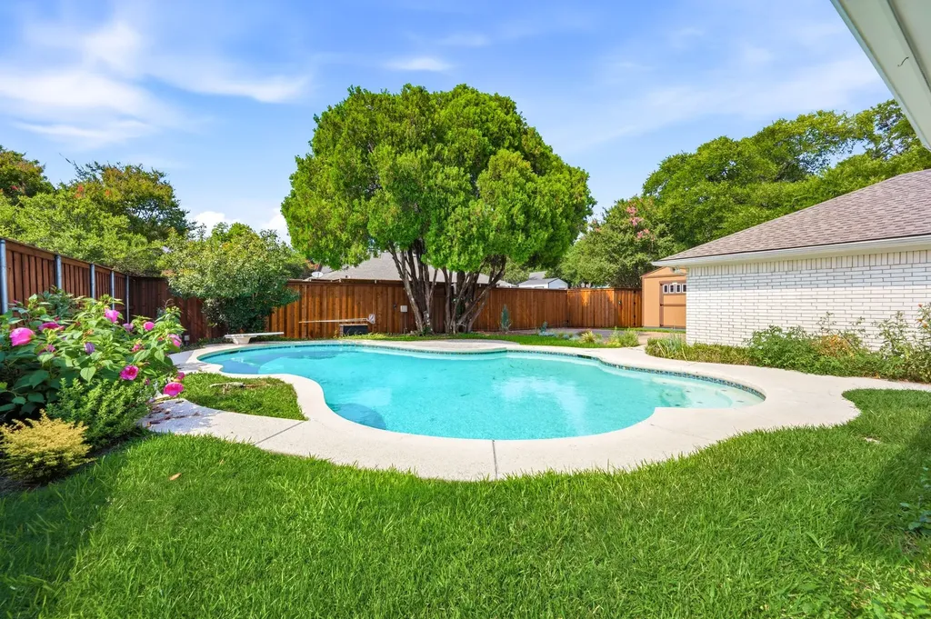 6931 Brentfield Drive Dallas TX 75248