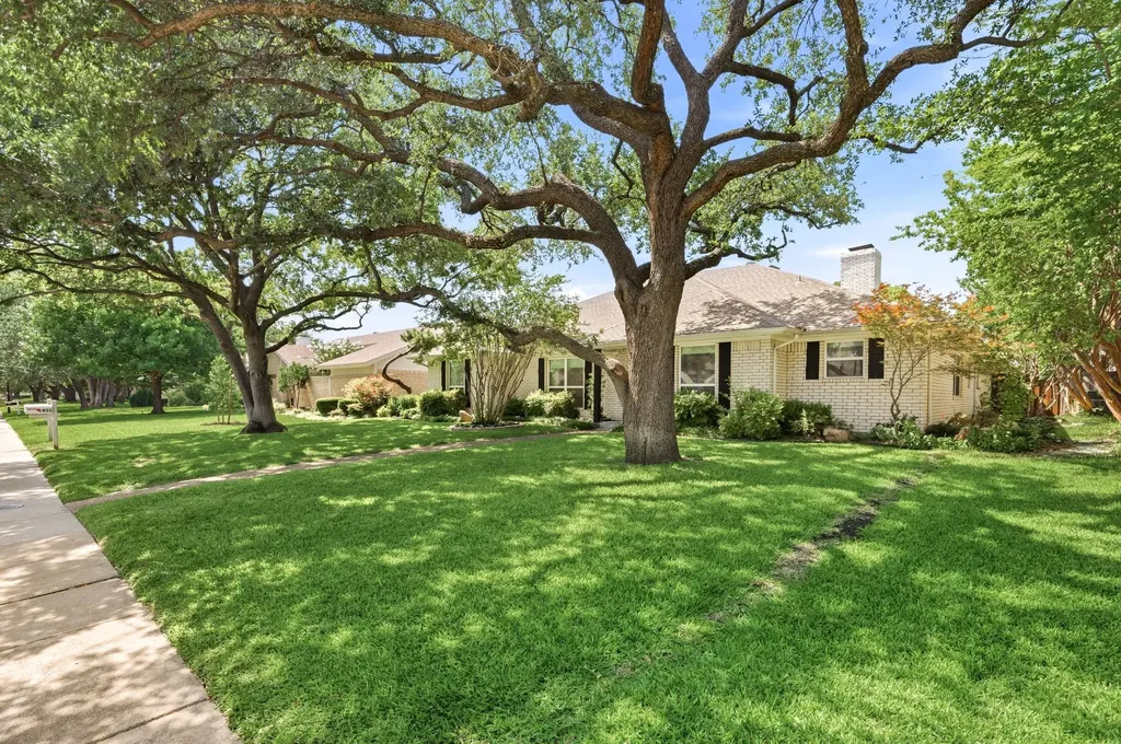 6931 Brentfield Drive Dallas TX 75248