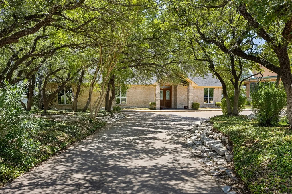 1601 Texas Drive Glen Rose TX 76043