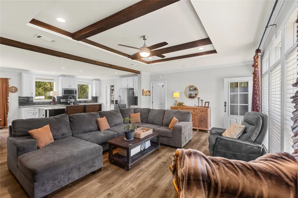 645 Vz County Road 4926 Ben Wheeler TX 75754