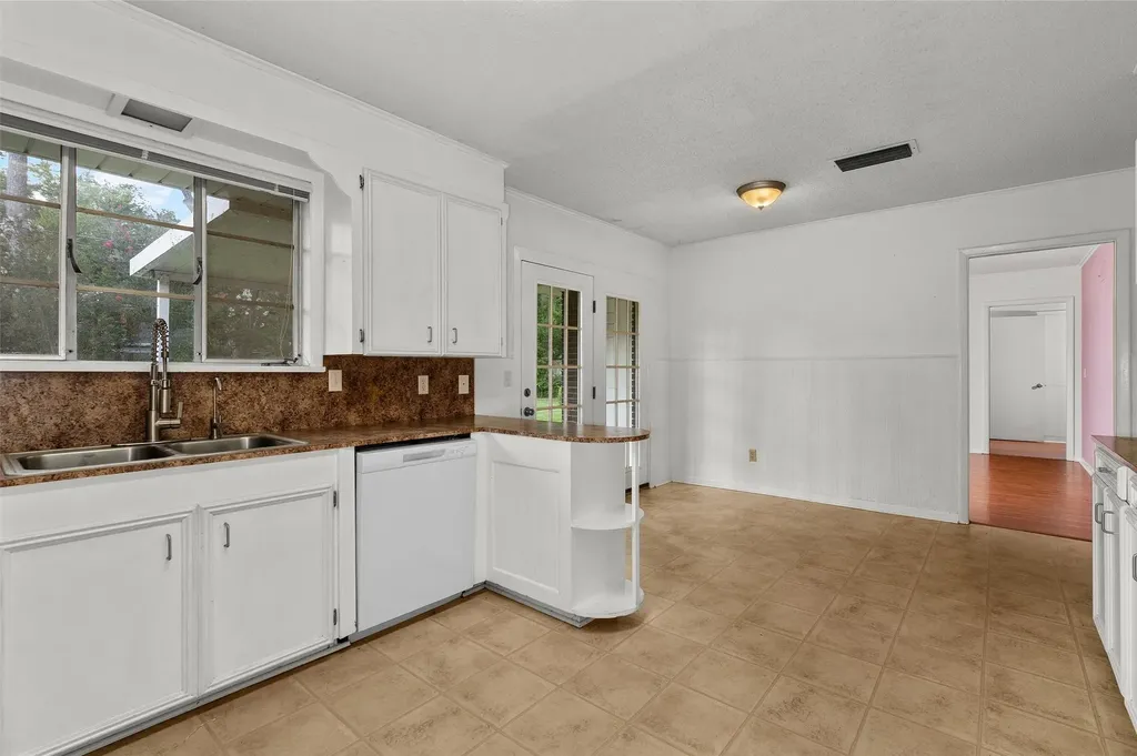 108 Swedes Avenue Shreveport LA 71105
