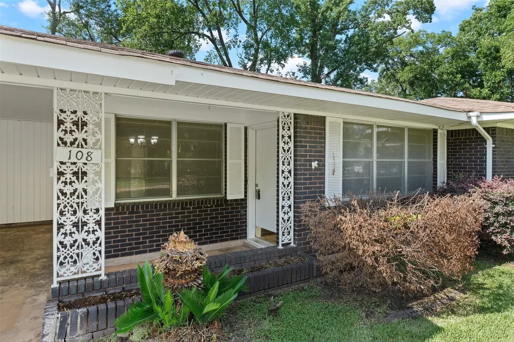 108 Swedes Avenue Shreveport LA 71105