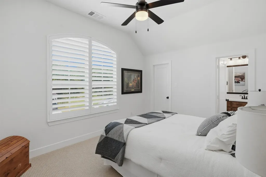 1813 Paxton Pass Mckinney TX 75071