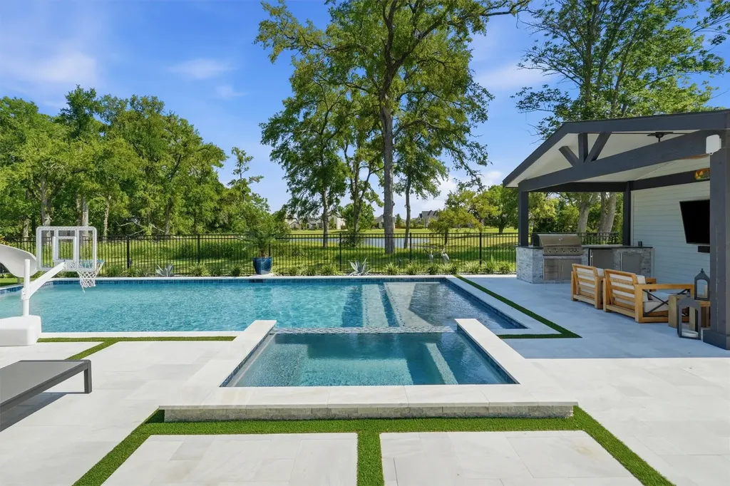 1813 Paxton Pass Mckinney TX 75071