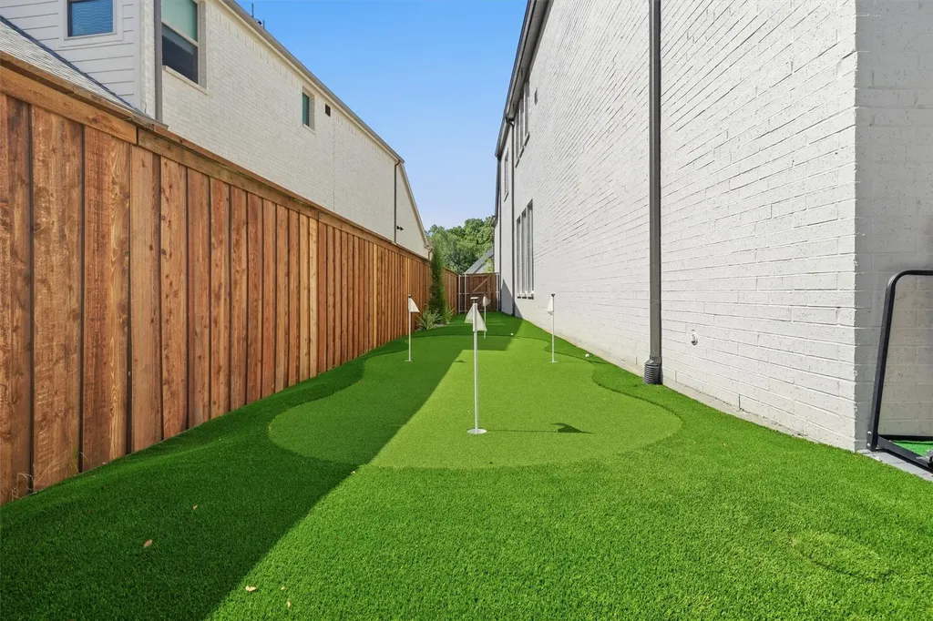 1813 Paxton Pass Mckinney TX 75071