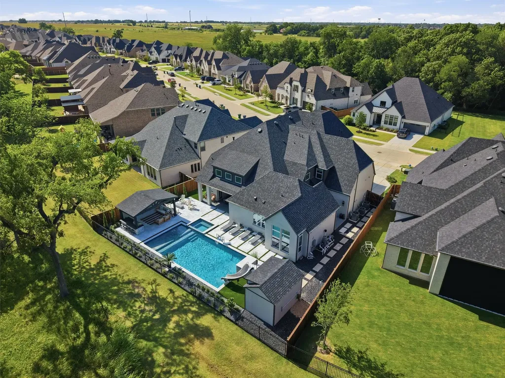 1813 Paxton Pass Mckinney TX 75071