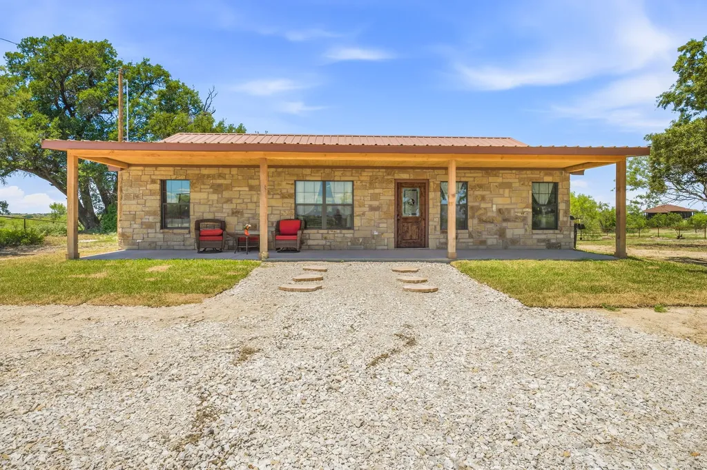 7414 Boswell Court Lipan TX 76462