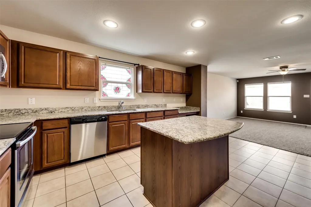 7000 Derbyshire Drive Fort Worth TX 76137