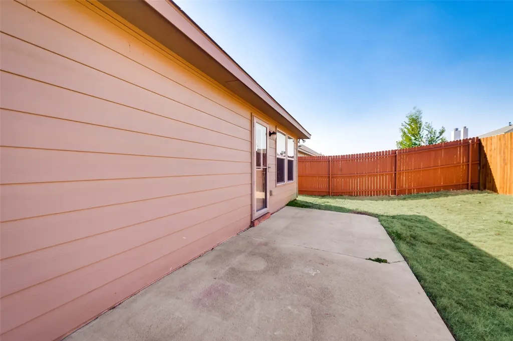7000 Derbyshire Drive Fort Worth TX 76137