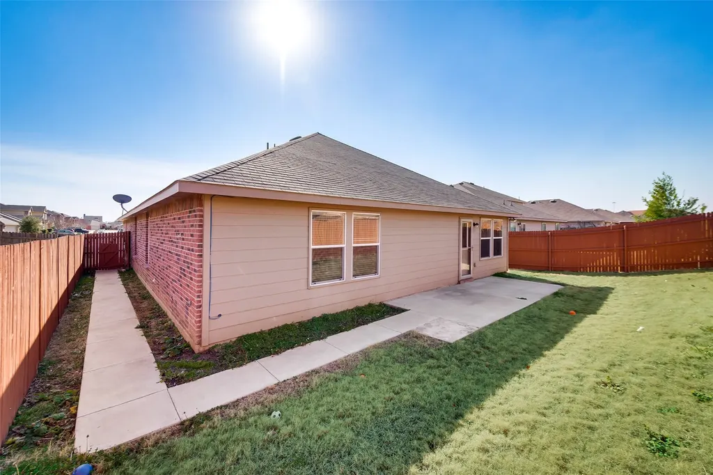 7000 Derbyshire Drive Fort Worth TX 76137