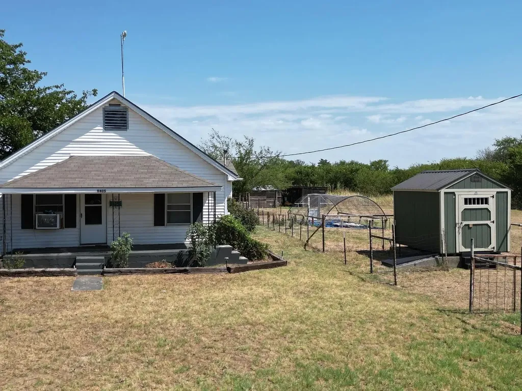9405 E Fm 174 Bellevue TX 76228