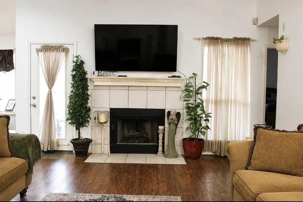 1115 Parker Court Cedar Hill TX 75104