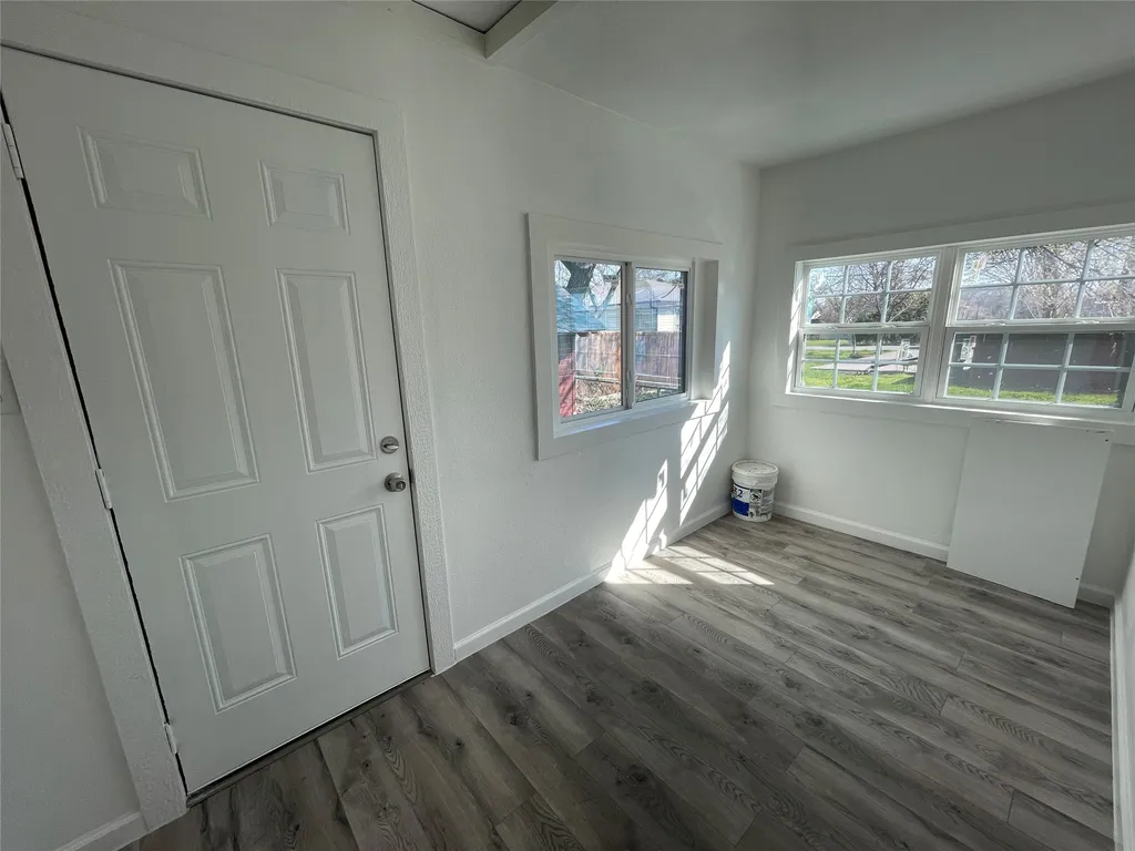 1305 Hobson Avenue Mckinney TX 75069