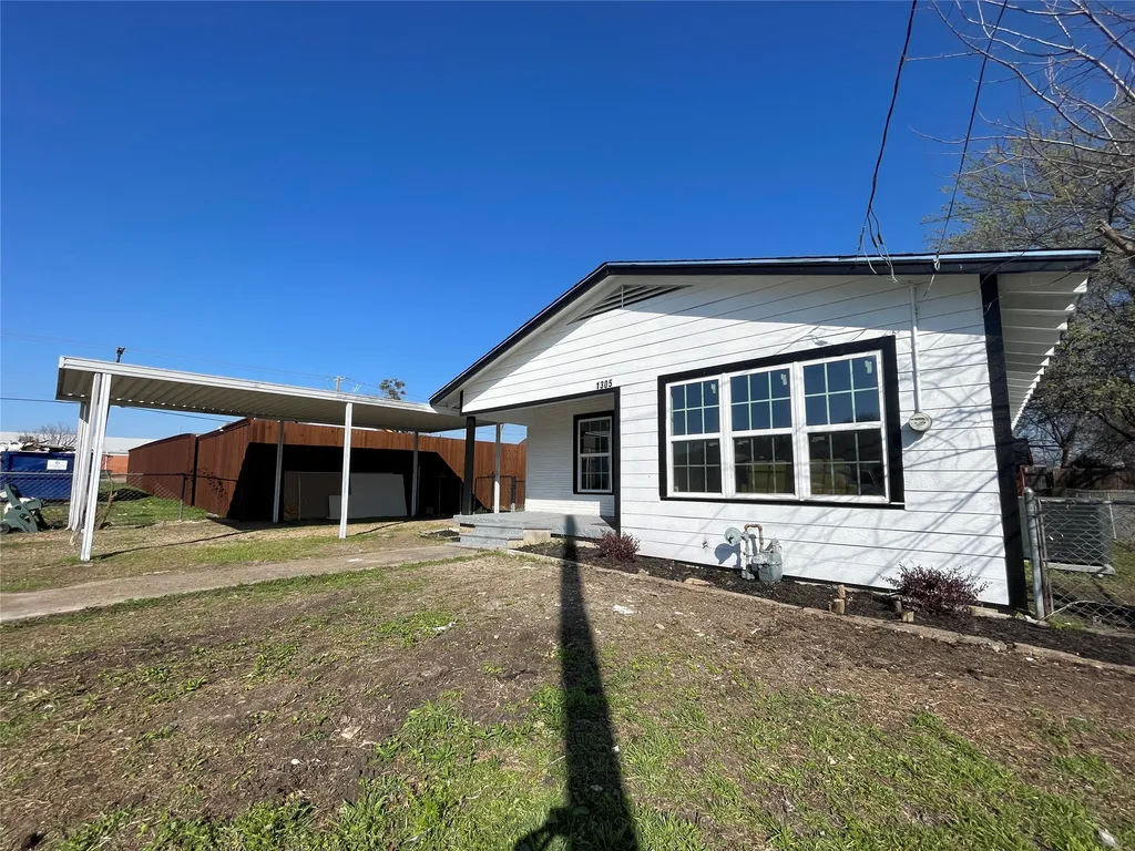 1305 Hobson Avenue Mckinney TX 75069
