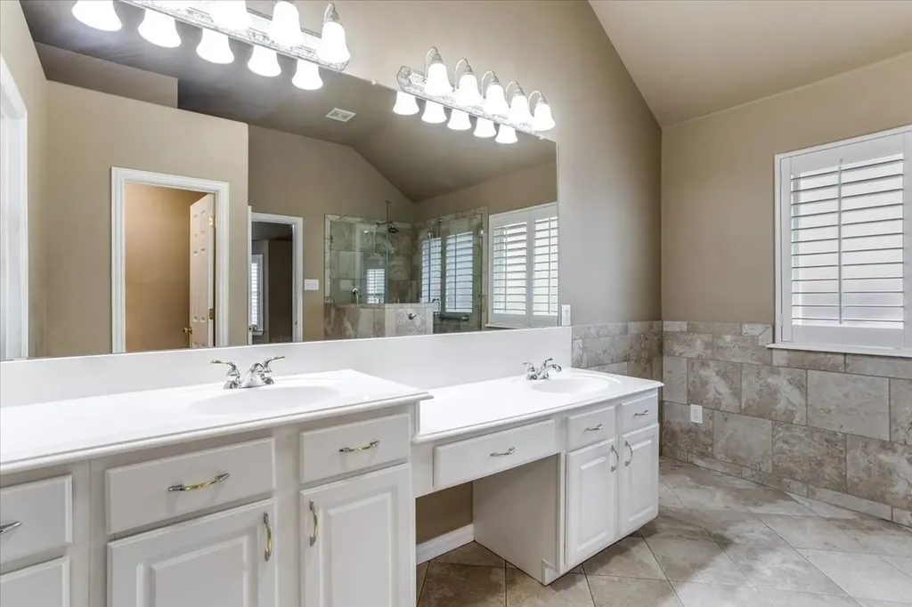 5524 Flynn Court Fort Worth TX 76137