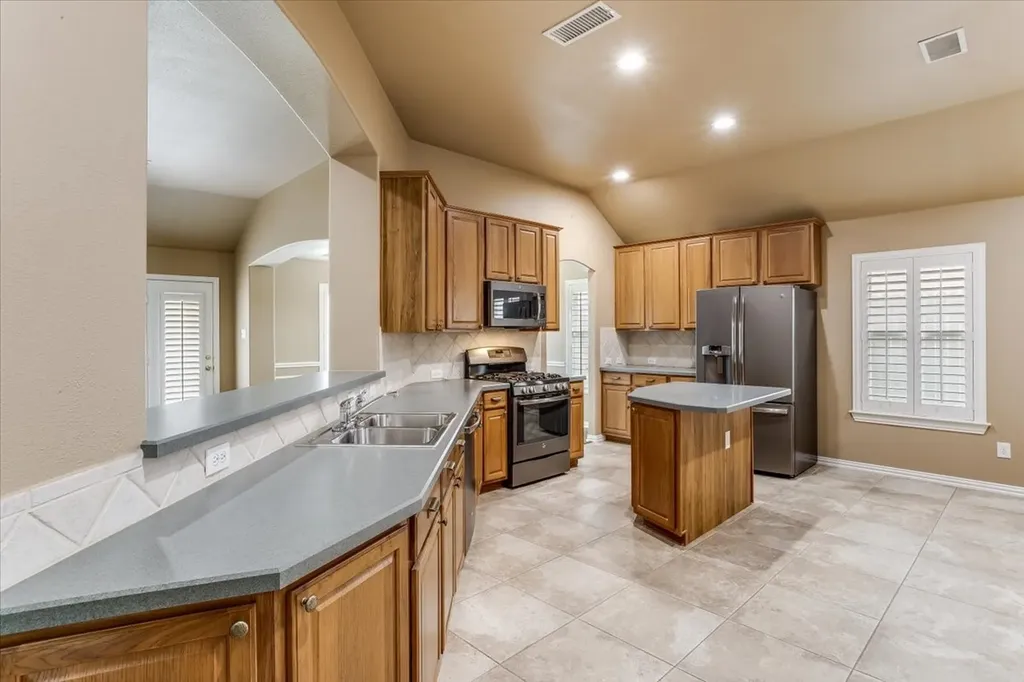 5524 Flynn Court Fort Worth TX 76137