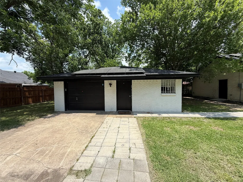 201 E 10th Street Kaufman TX 75142