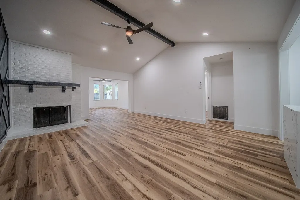 2912 White Oak Lane Bedford TX 76021