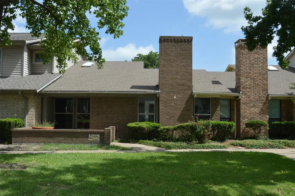 2606 Woodrow Greenville TX 75402