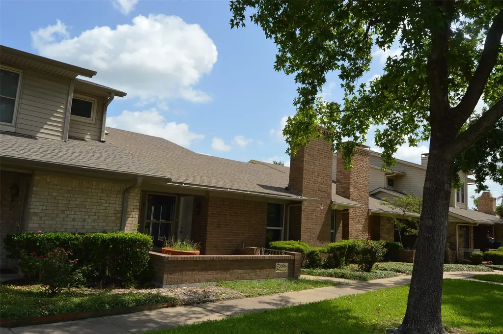 2606 Woodrow Greenville TX 75402