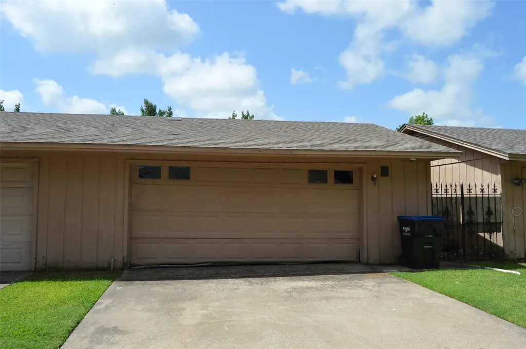 2606 Woodrow Greenville TX 75402