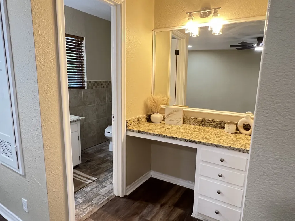 800 Western Hills Drive Sherman TX 75092