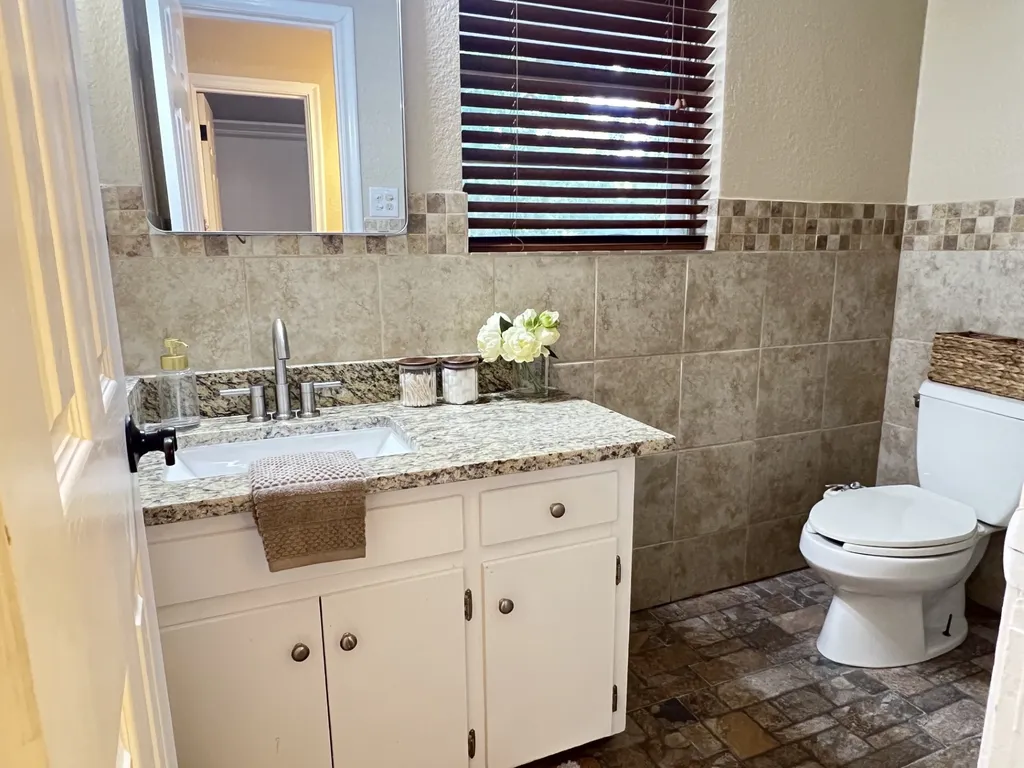 800 Western Hills Drive Sherman TX 75092