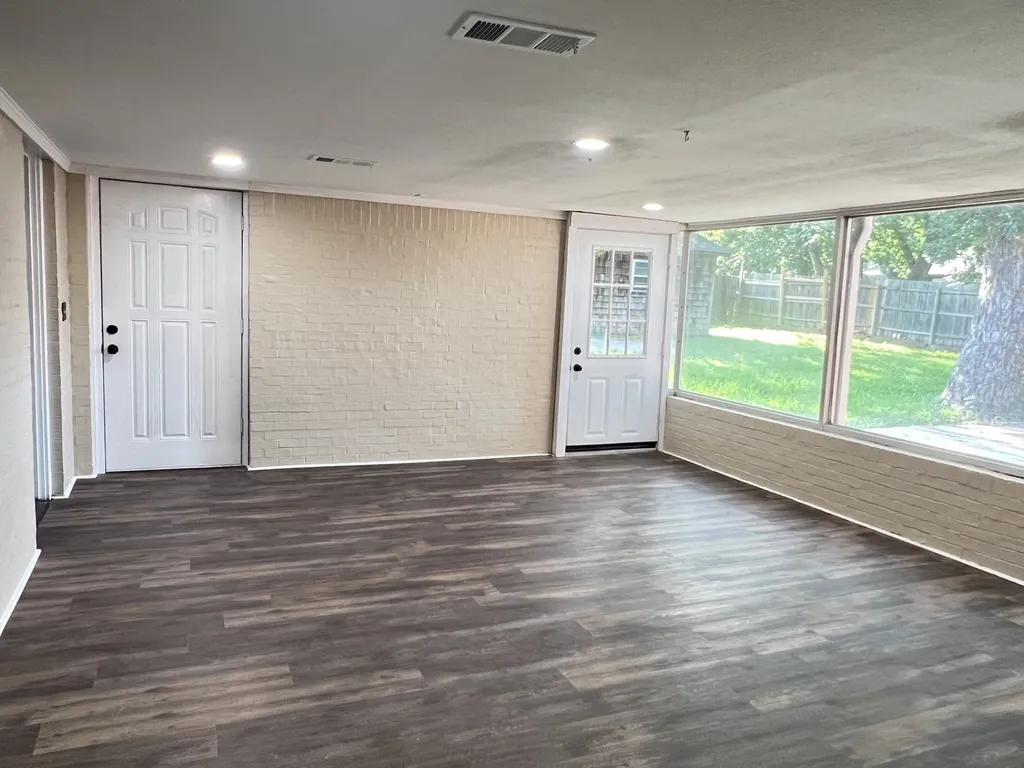 800 Western Hills Drive Sherman TX 75092